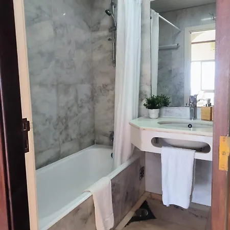 Oura Paradise Apartmán